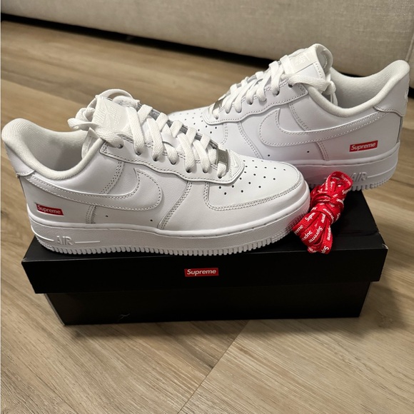 Supreme®/Nike® Air Force 1 Low Box Logo Sneakers Women’s 7.5 / Men’s 6 - Picture 3 of 15